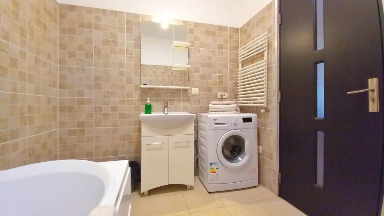 Black And White House Apartment *
